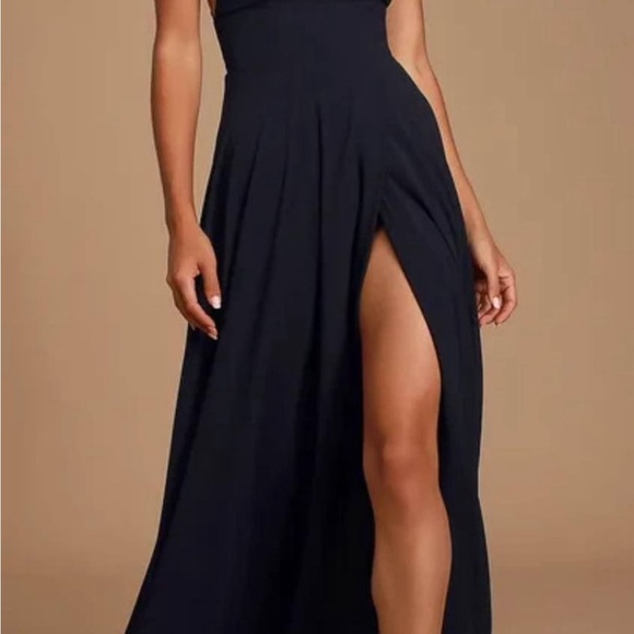 Black backless dress, size small…perfect for Prom! - Picture 4 of 4